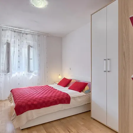 Fiore Apartment Pula