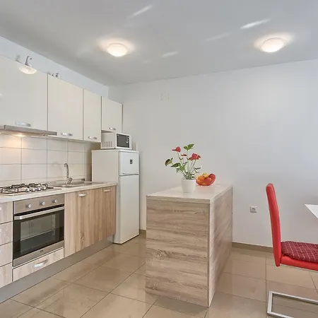 Apartment Fiore *